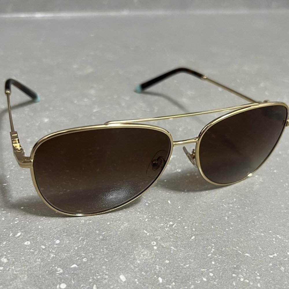 Wome's Tiffany and Co Sunglasses Made in Italy